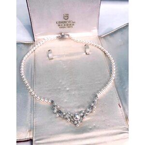 Mikimoto 4.5-8.5mm 14KWG akoya pearl diamonds necklace V shape with case